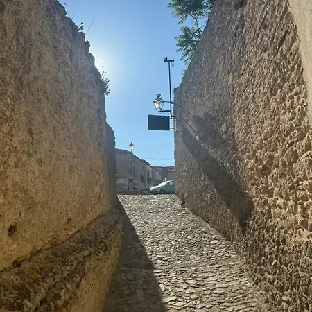 La Rosa Blu B&B 게라스