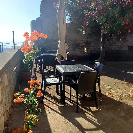 B&B La Rosa Blu 게라스